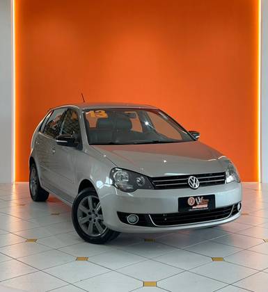 VOLKSWAGEN POLO 1.6 MI SPORTLINE 8V FLEX 4P AUTOMATIZADO VOLKSWAGEN POLO 1.6 MI SPORTLINE 8V FLEX 4P AUTOMATIZADO